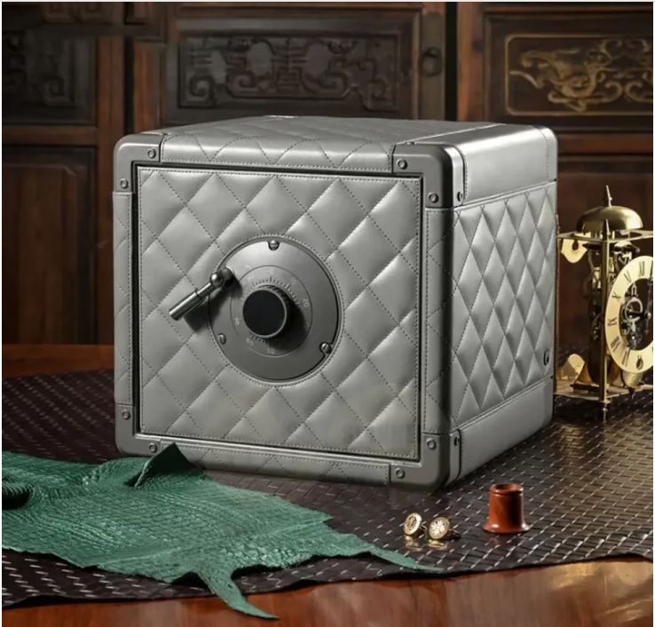 Bwatche 4-X Aura Safe Watch Winder